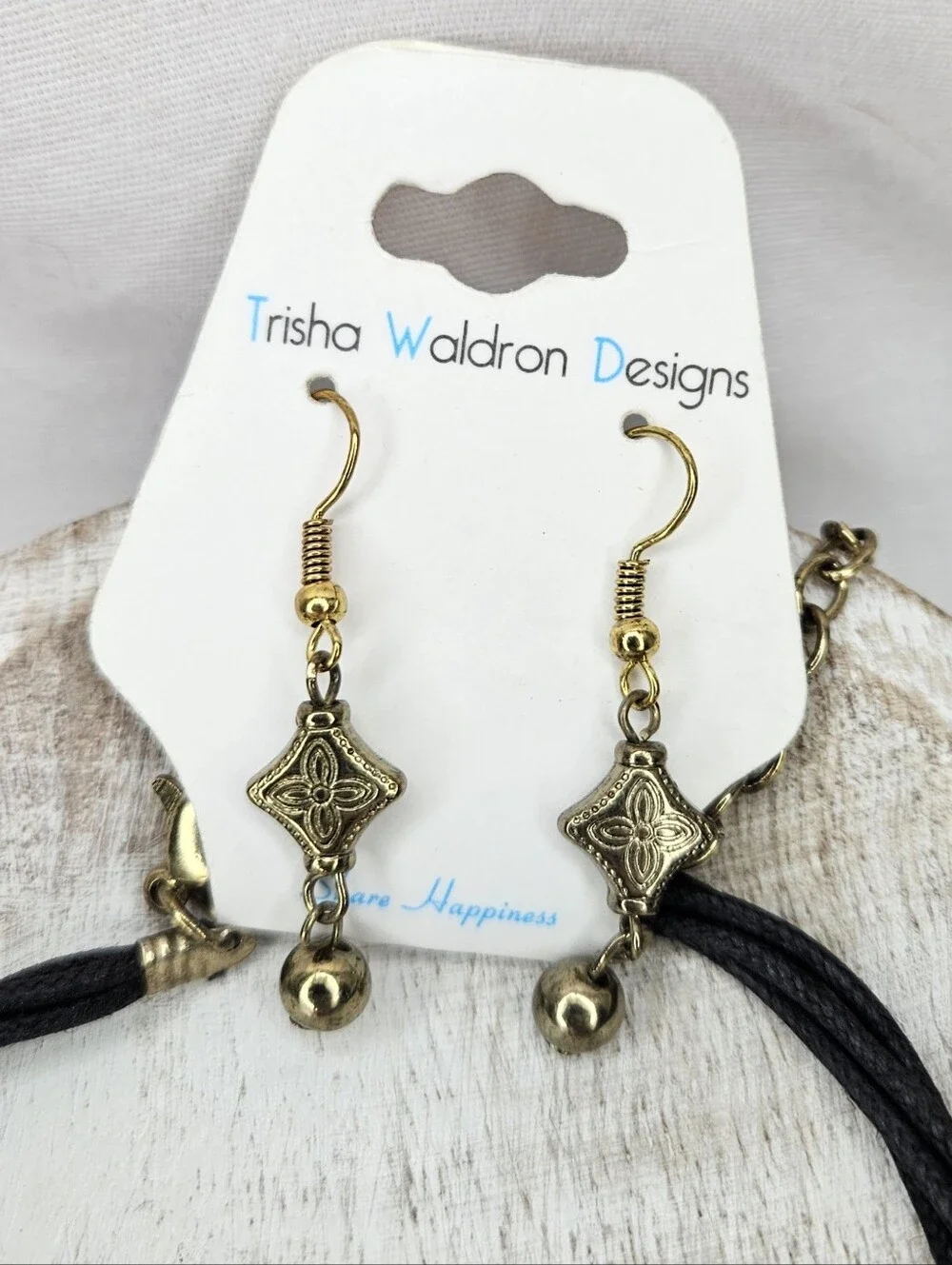Trisha Waldron NWT Mixed Metal Geometric Pendant Necklace Earring Set 16-19